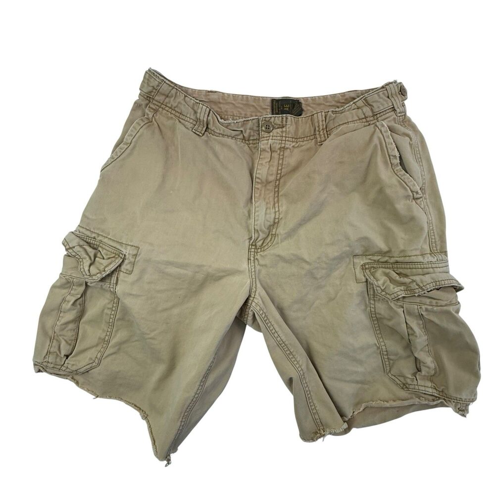 AE American Eagle Cargo Shorts Men 34 THRASHED Holes Hong Kong 90s Y2K Vintage